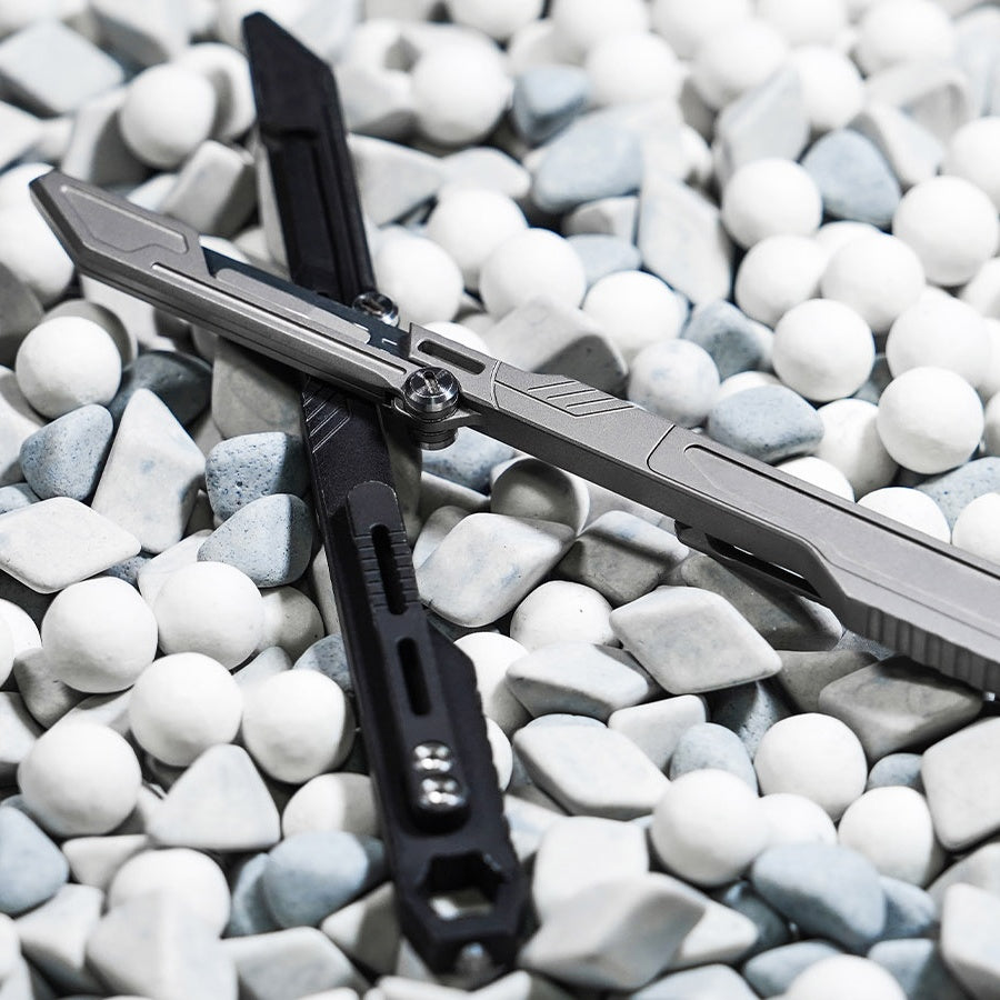 Swiftblade: the Titanium Hobby Knife with Blade Backup Slot